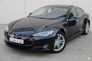 TESLA S 85