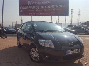 TOYOTA Auris 1.4 VVTi Auris 5p.