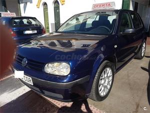 VOLKSWAGEN Golf 1.9 TDi Conceptline 100CV 5p.