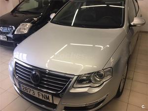 VOLKSWAGEN Passat 2.0 TDI 140cv Highline 4p.