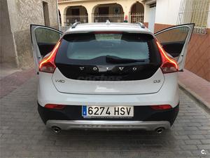 VOLVO V40 Cross Country 2.0 D3 Summum Auto 5p.