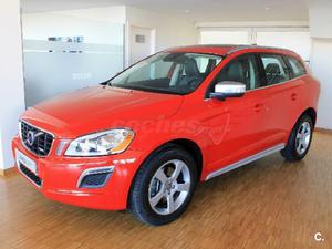 VOLVO XC D4 RDesign Kinetic 5p.