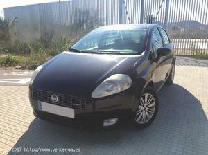 FIAT PUNTO 1.3 MULTIJET 16V DYNAMIC - MOLINS DE REI - MOLINS