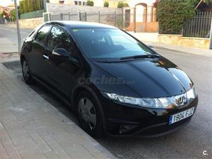 HONDA Civic 1.8 iVTEC Comfort 5p.