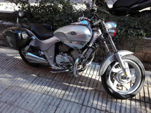 KYMCO Venox 250i (modelo actual) -09