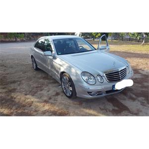 MERCEDES-BENZ Clase E E 320 CDI AVANTGARDE AUTO 4p.