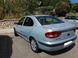 RENAULT Mégane BREAK CENTURY 1.9DTI -01