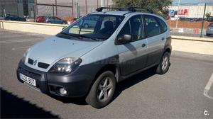 RENAULT Mégane SCENIC PRIVILEGE 1.9DCI 5p.