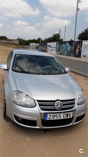 VOLKSWAGEN Jetta 2.0 TDI 140 Advance 4p.