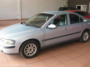 VOLVO SCV, 4P DEL  - VIC - VIC -