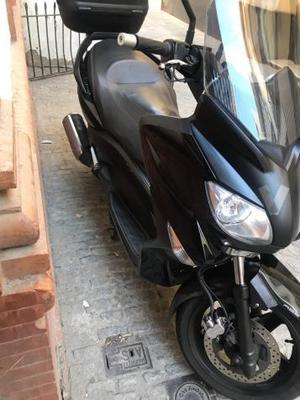 YAMAHA X MAX 250 ABS Executive (modelo actual) -12