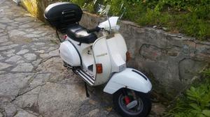 VESPA P 200 E (