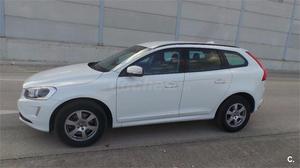 VOLVO XC D3 Kinetic Auto 5p.