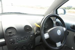 Volkswagen New Beetle 2.3 Vcv 3p. -03