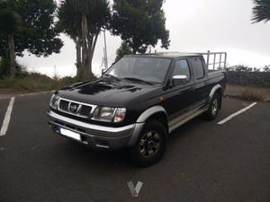 NISSAN Pick-up 4X4 Navara -01