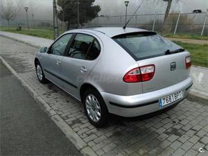 Seat Leon 1.6i Stella 5p. -01
