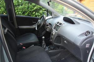 TOYOTA Yaris 1.4 D4D Sol -04