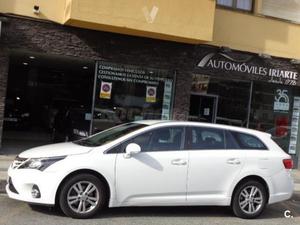 Toyota Avensis 120d Comfort Cross Sport 5p. -12