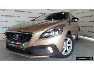 VOLVO V D2 Momentum 5p.