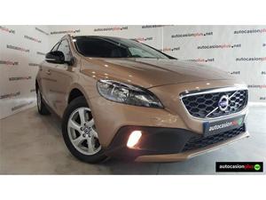 VOLVO V D2 Momentum 5p.