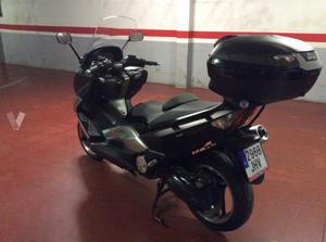 YAMAHA T-Max Tech Max ABS (