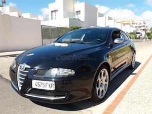 ALFA ROMEO GT 2.0 JTS Distinctive 3p.