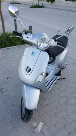 PIAGGIO VESPA LX 