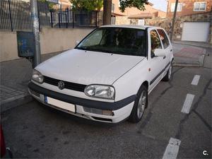 VOLKSWAGEN Golf 1.6 GL 5p.