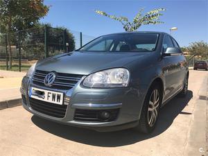 VOLKSWAGEN Jetta 2.0 TDI 140 Advance DSG 4p.