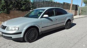 Volkswagen Passat 1.8 Trendline 4p. -98