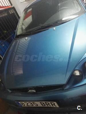 FORD Focus 1.6 AMBIENTE 5p.