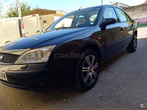 FORD Mondeo 2.5I V6 GHIA 4p.