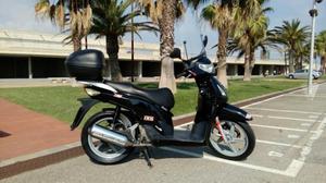 HONDA SCOOPY SH150i (