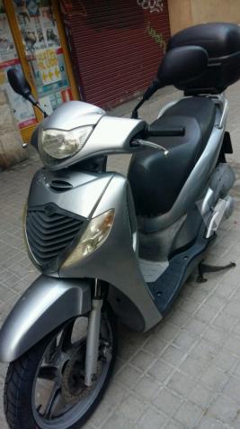 HONDA SCOOPY SH150i (