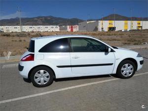 Renault Mégane Confort Dynamique 1.5dci 3p. -02