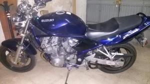 SUZUKI Bandit 