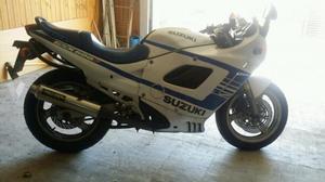 SUZUKI GSX 600F (