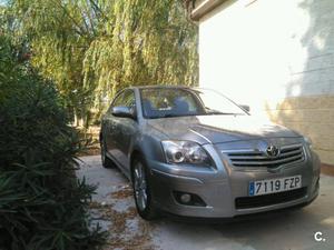 TOYOTA Avensis 2.0 D4D SOL 5p.