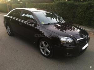 TOYOTA Avensis 2.2 D4D Executive 5p.