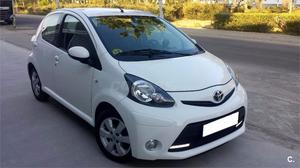 TOYOTA Aygo 70 Live 5p.