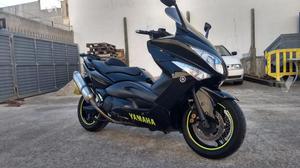 YAMAHA T-Max 