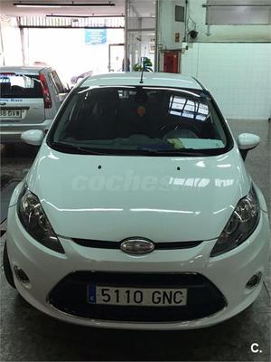 FORD Fiesta 1.4 Titanium 5p.