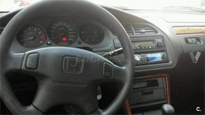 Honda Accord 1.8 I Ls Vtec 4p. -01