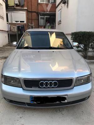 AUDI A4 1.8 T QUATTRO -01