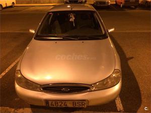 FORD Mondeo 1.8TD AMBIENTE 5p.