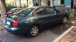 Hyundai Elantra 1.6 Gls Full 5p. -02