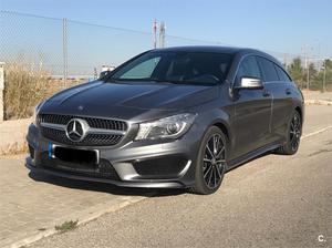 MERCEDES-BENZ Clase CLA CLA 200 d AMG Line Shooting Brake