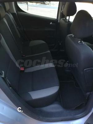 PEUGEOT 207 Confort p.