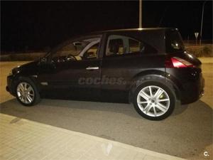 Renault Megane Pack Authentique 1.5dcip. -04