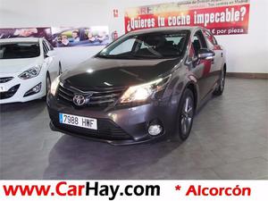 TOYOTA Avensis 120D ADVANCE 4p.